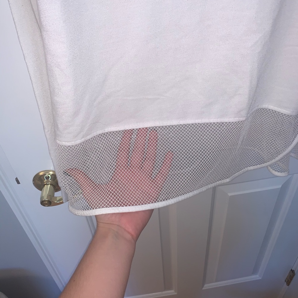 White Pull Over With Mesh Bottom - image 2